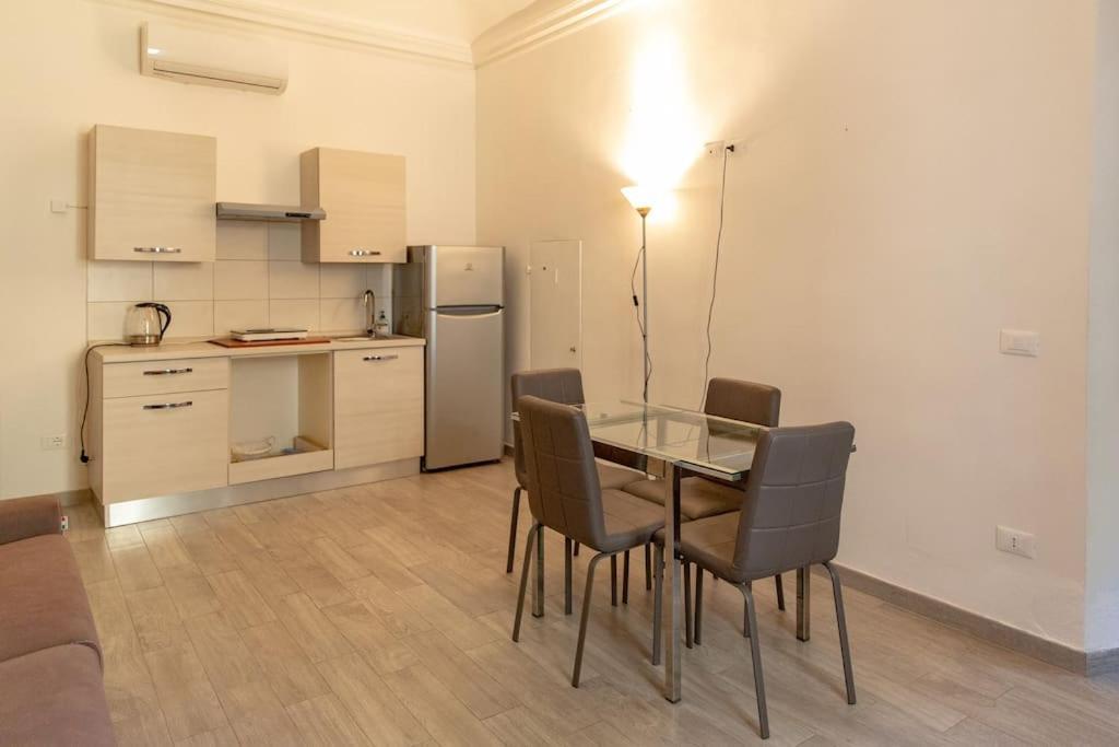 Beautiful Apartment In Quite Area Floransa Dış mekan fotoğraf